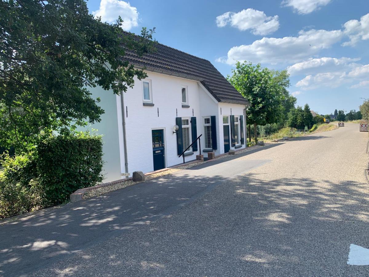 Luxury Guest House - Eik Aan De Dijk Aalst ภายนอก รูปภาพ