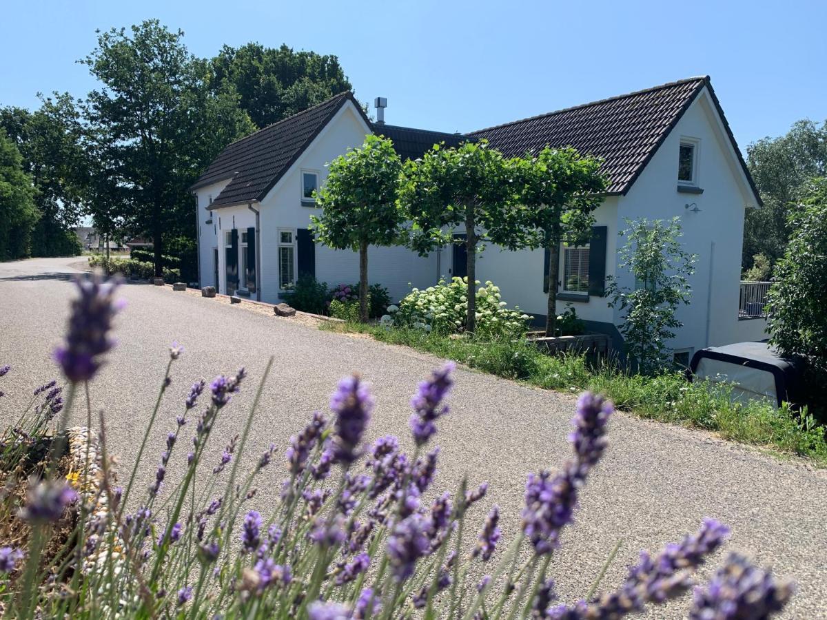 Luxury Guest House - Eik Aan De Dijk Aalst ภายนอก รูปภาพ